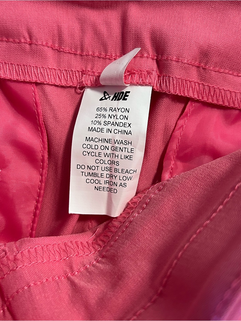 Women’s Pink Stretch Bermuda Shorts - Picture 3 of 3
